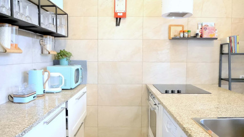 ten2twelve 2 min. walk distance to the Beach and to the Train Station | 3-Bedrooms | Parking