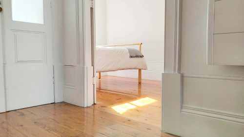 ten2twelve 2 min. walk distance to the Beach and to the Train Station | 3-Bedrooms | Parking