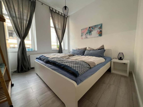 Quiet Yet Central – 2-Room Apartment in Lively Alt­lin­denau - Gallery - 12