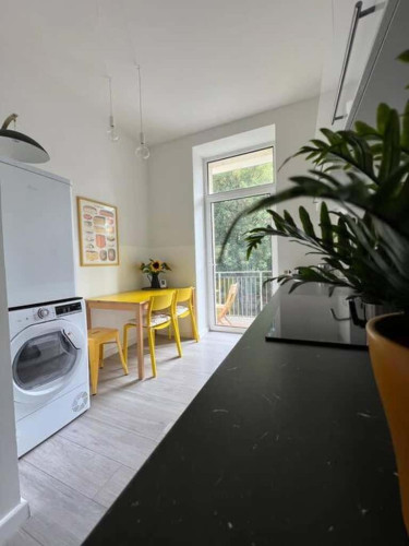 Quiet Yet Central – 2-Room Apartment in Lively Alt­lin­denau - Gallery - 8