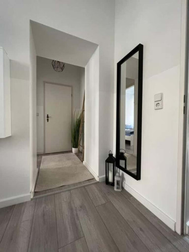Quiet Yet Central – 2-Room Apartment in Lively Alt­lin­denau - Gallery - 4