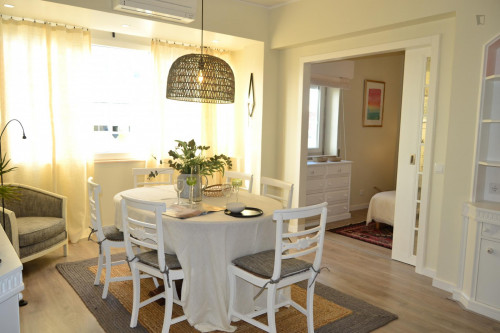 Modern and cosy 2-bedroom apartment in Campo de Ourique