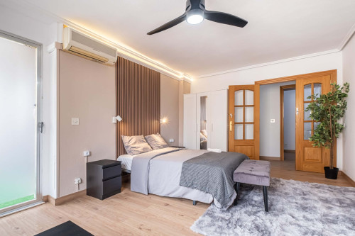 Room in Carrer Cardenal Belluga, Alacant for 100 m² with 5 bedrooms - Gallery - 7