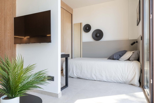 Room in Calle Tomillo, Alcorcón for 300 m² with 17 bedrooms - Gallery - 5