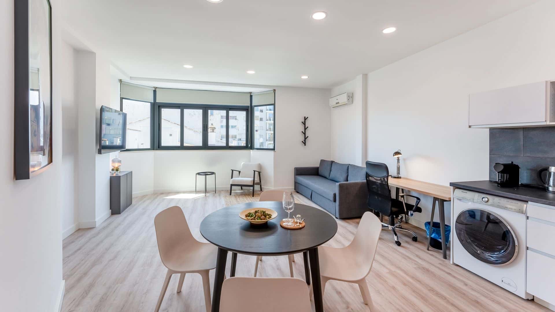 Modern Retreat 2 In Faro - Modern Retreat 2 in Faro - Gallery - 1