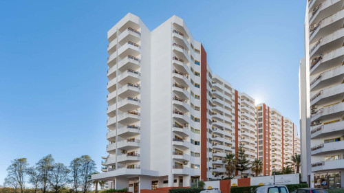 Red Velvet 1 BDR Flat With Balcony
