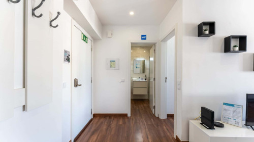 Serene Blue 1 BDR Flat With Balcony - Gallery - 16