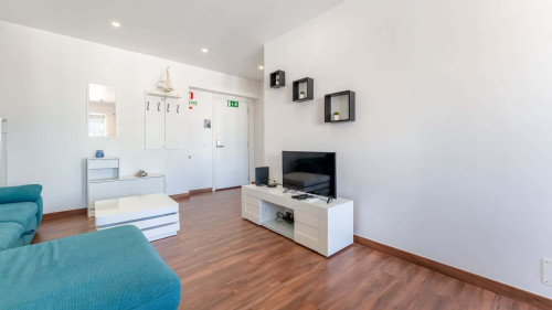 Serene Blue 1 BDR Flat With Balcony - Gallery - 22