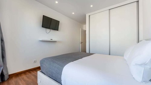 Serene Blue 1 BDR Flat With Balcony - Gallery - 13