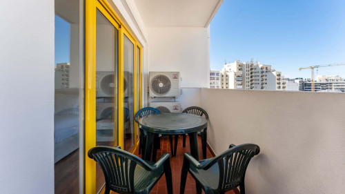Serene Blue 1 BDR Flat With Balcony - Gallery - 10