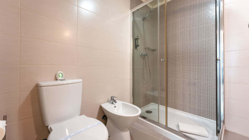 Modern 3 BDR Duplex House W/ Terrace