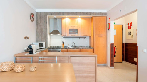 Bright 1 BDR Flat W/ Pool & Balcony - Gallery - 23