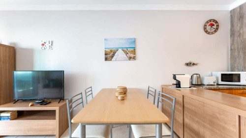 Bright 1 BDR Flat W/ Pool & Balcony - Gallery - 21