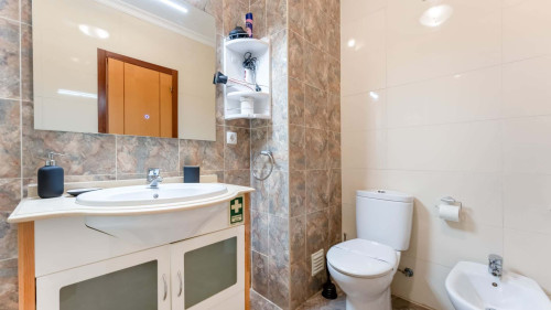 Bright 1 BDR Flat W/ Pool & Balcony - Gallery - 14