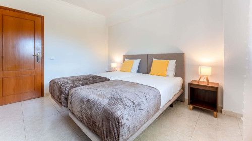 Vila Nova Sunny 2BR Apt with Pool