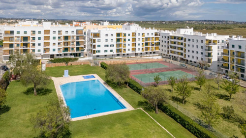 Vila Nova Sunny 2BR Apt with Pool
