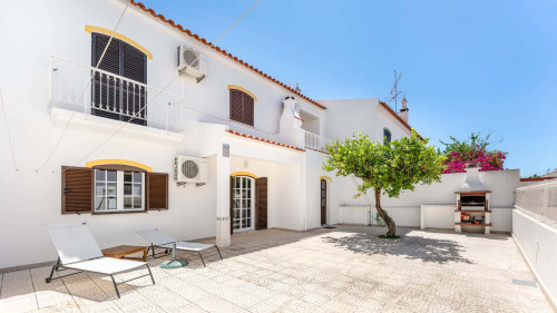 Altura House - Hideaway w/ Patio - Gallery - 10