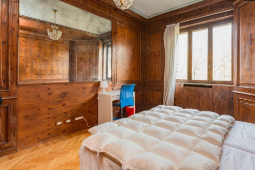 Cool double bedroom close to NABA
