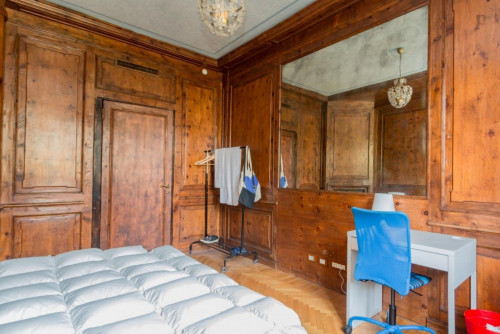 Cool double bedroom close to NABA
