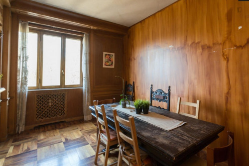 Cosy double Bedroom in a 6-bedroom flat near NABA - Gallery - 16