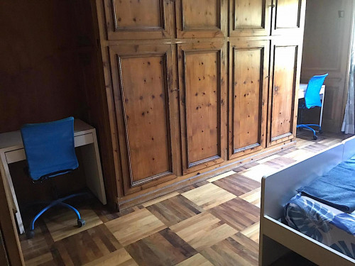 Cosy double Bedroom in a 6-bedroom flat near NABA - Gallery - 22
