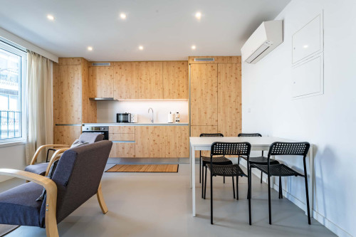 Cozy, modern and functional studio in Gaia, close to Jardim do Morro