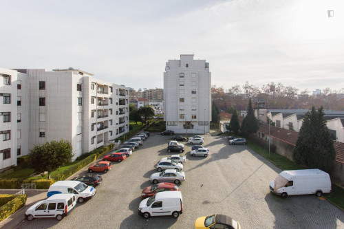 Single ensuite bedroom located near Porto's Universidade Lusíada - Gallery - 22