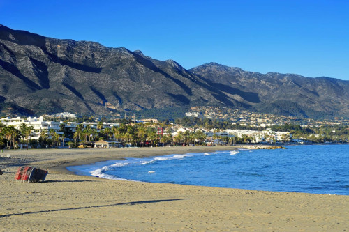 Marbella House PH85 With Pool - Gallery - 11