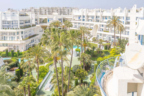 Marbella House PH85 With Pool - Gallery - 6