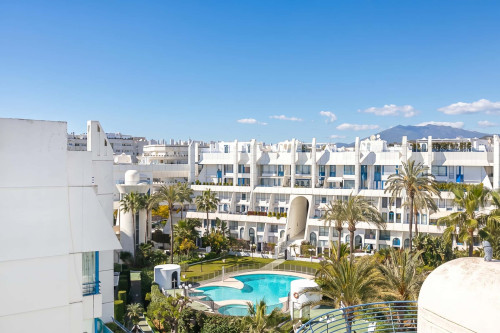 Marbella Pool House PH77 on Sea Shore - Gallery - 10