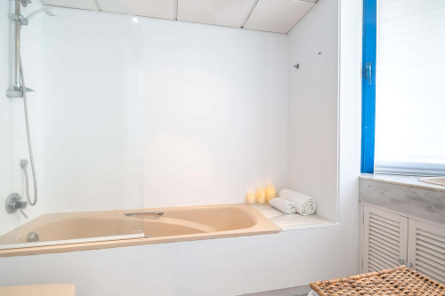 Marbella Pool House PH77 on Sea Shore
