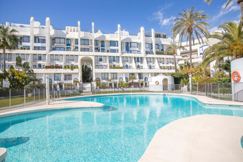 Marbella Pool House PH78 On Sea Shore