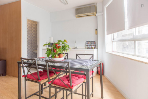 Perfect and comfy studio not far from Jardins do Palácio de Cristal - Gallery - 7