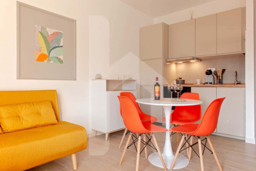 Appartamento Arancio Zafferano - Stile e Comfort