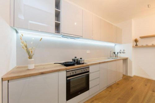 Double bedroom in 3-bedroom apartment