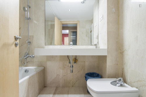 Cool 2-bedroom apartment in up-and-coming Sarrià-Sant Gervasi - Gallery - 15