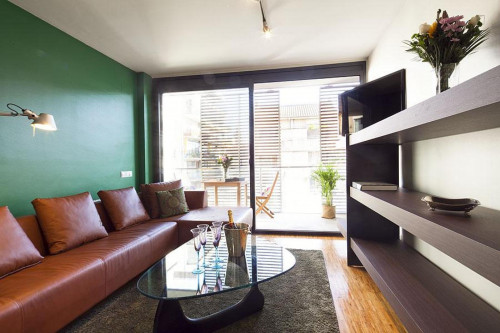 Cool 3-bedroom apartment in vibrant Sarrià-Sant Gervasi
