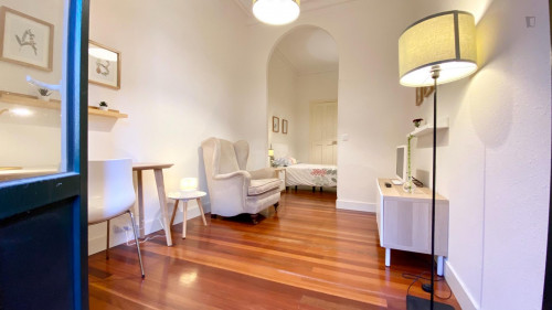Single bedroom in a 5-bedroom apartment near Abando metro station - Gallery - 7