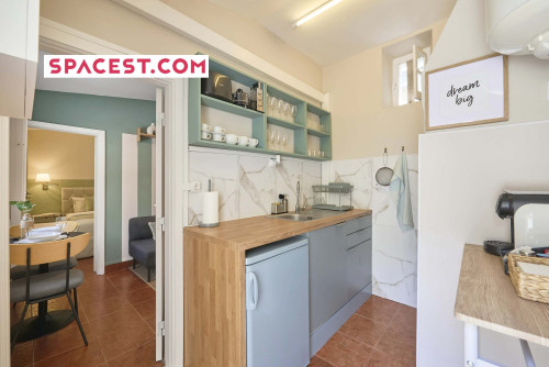 Cozy 1-bedroom house in Carcavelos