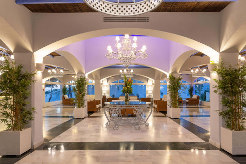 Marbella Resort 1 Pool Whirlpool Sauna - Gallery - 7
