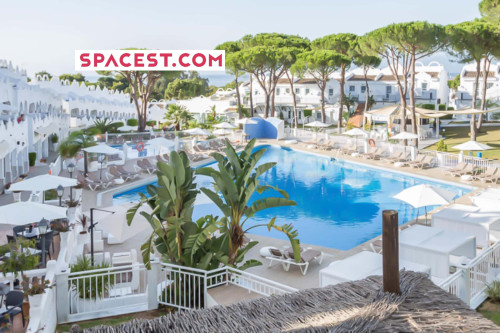 Marbella Resort 1 Pool Whirlpool Sauna - Gallery - 17