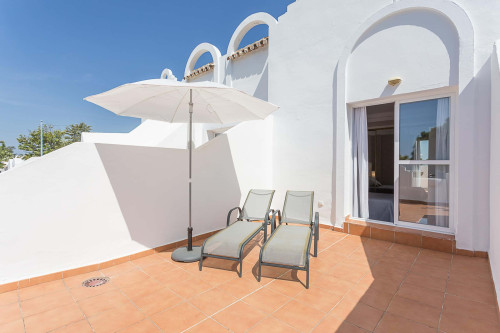 Marbella Resort 2 Pool Whirlpool Sauna - Gallery - 61