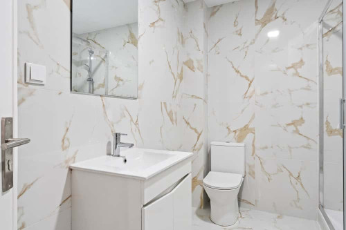 Room 1 - Rua António Aleixo 39 3D - Gallery - 63