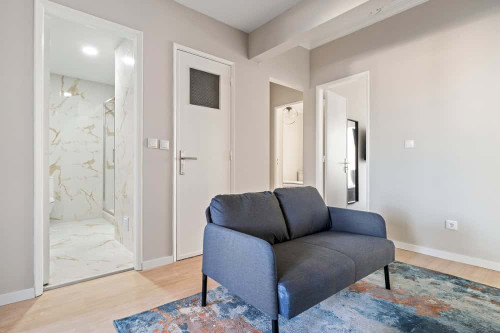 Room 1 - Rua António Aleixo 39 3D - Gallery - 11