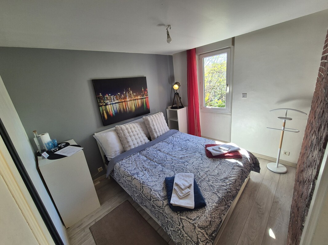 Room In A Private Home(Full Room) - Room for rent in a private home - Gallery - 1