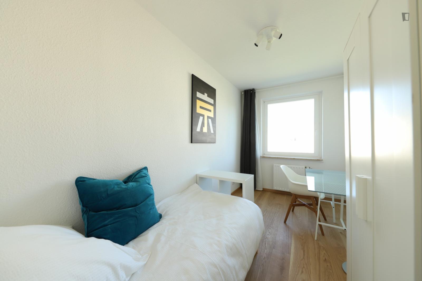 Cozy Single Bedroom In A 4-Bedroom Apartment, Close To S Johannisthal Train Station - Cozy single bedroom in a 4-Bedroom apartment, close to S Johannisthal train station - Gallery - 1
