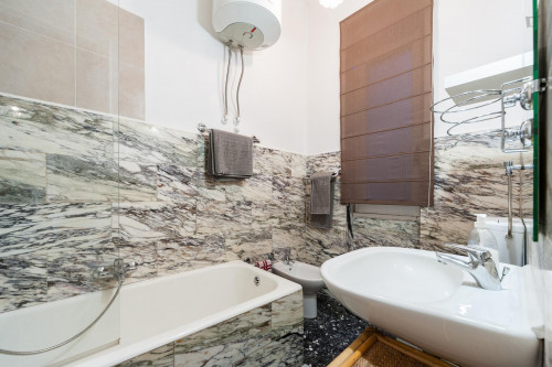 Modern and pleasant 2-bedroom apartment in Ostiense neighbourhood - Gallery - 16