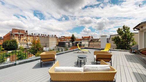 Ample double ensuite bedroom near Parc Du Moulin Puteaux