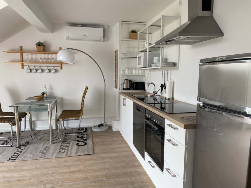 Wunderschöne und liebevoll 3 Zimmer Dachwohnung in Düsseldorf / Central and quite 3 Room Loft close to Old Town 15