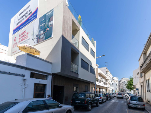 Arla Pink Studio, Faro, Algarve